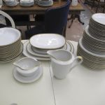 620 5586 DINNER SET